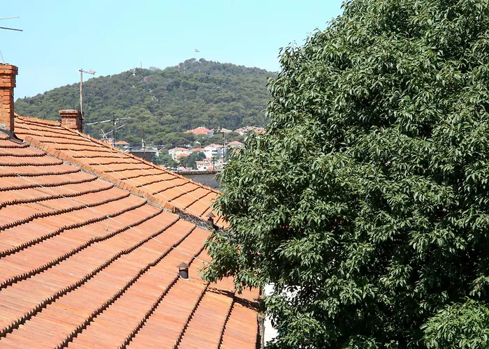 Maxim Deluxe With Balcony & Private Bathrooms - Downtown Spalato, Quiet Neighborhood * Split