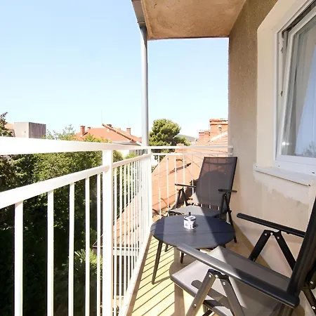 Appartement Maxim Deluxe With Balcony & Private Bathrooms - Downtown Spalato, Quiet Neighborhood *