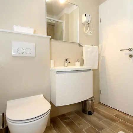 Lejlighed Maxim Deluxe With Balcony & Private Bathrooms - Downtown Spalato, Quiet Neighborhood *